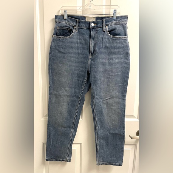 Everlane The Original Cheeky Organic Cotton Cropped Jeans - Picture 5 of 9